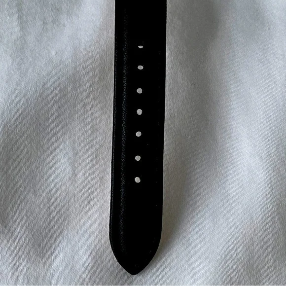 ⭐️HOST PICK⭐️ Bulova Wristwatch - Picture 4 of 9